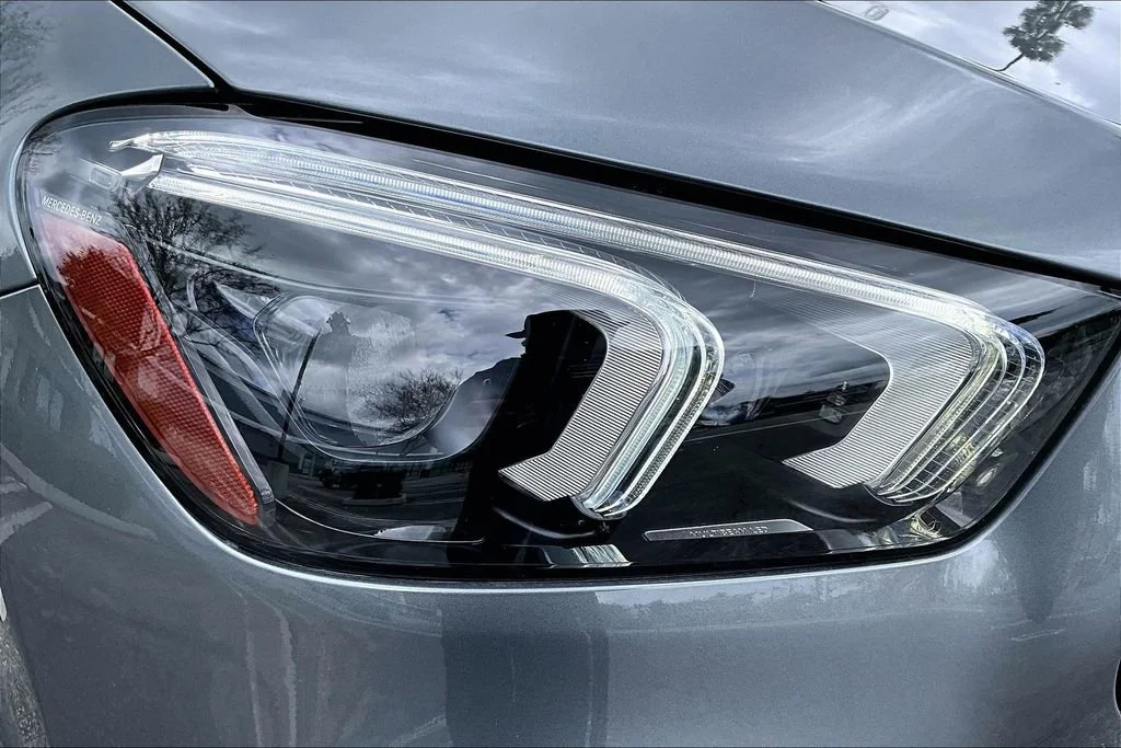 Used 2023 Gray Mercedes-Benz AMG® GLE 53 image 25
