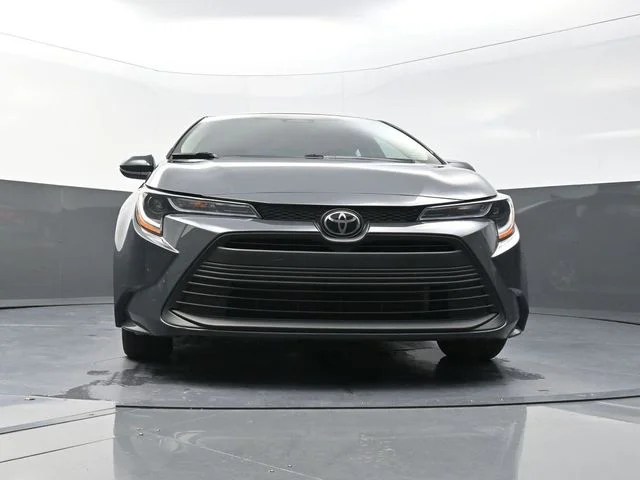 Used 2024  Toyota LE image 31
