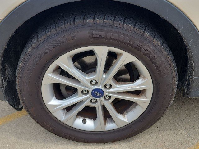 2017 Ford Escape SE - Photo 10
