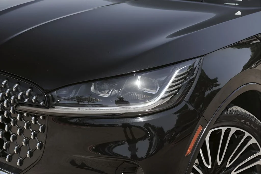 Used 2025 Black Lincoln Black Label image 3