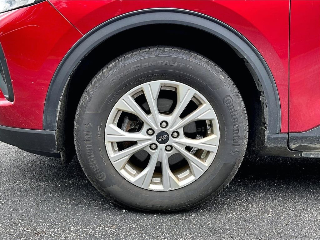 Used 2023 Red Metallic Ford Active image 7