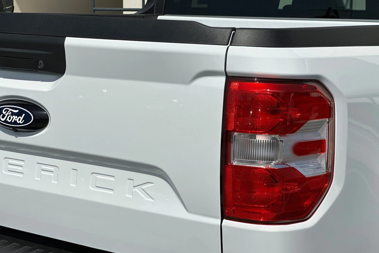 New 2026 Oxford White Ford XLT image 24