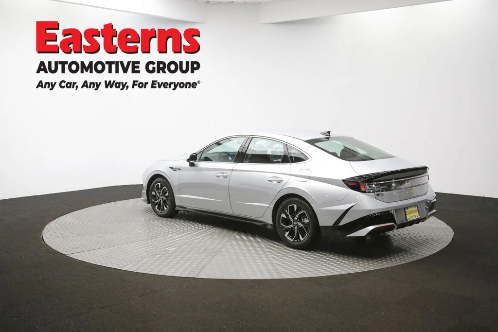 Used 2024 Silver Hyundai SEL image 59