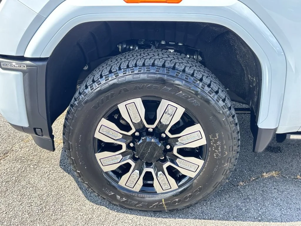 New 2026 Glacier White Tricoat GMC Denali image 11