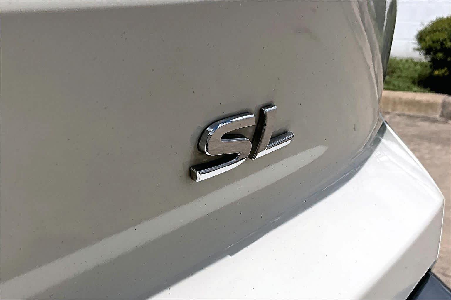 Used 2024 Pearl White Tricoat Nissan SL image 10