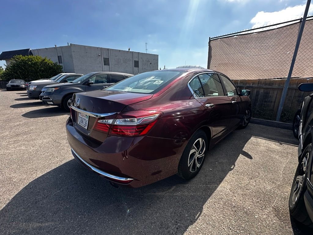 Used 2016  Honda LX image 12