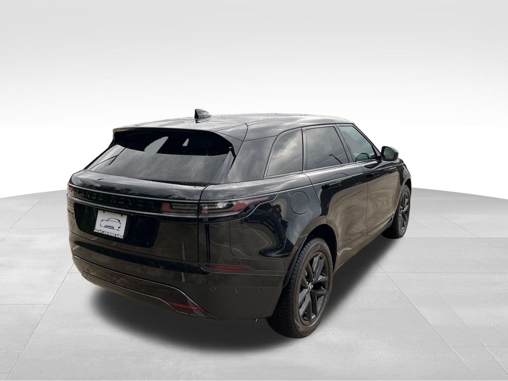 New 2026 Santorini Black Land Rover S image 5