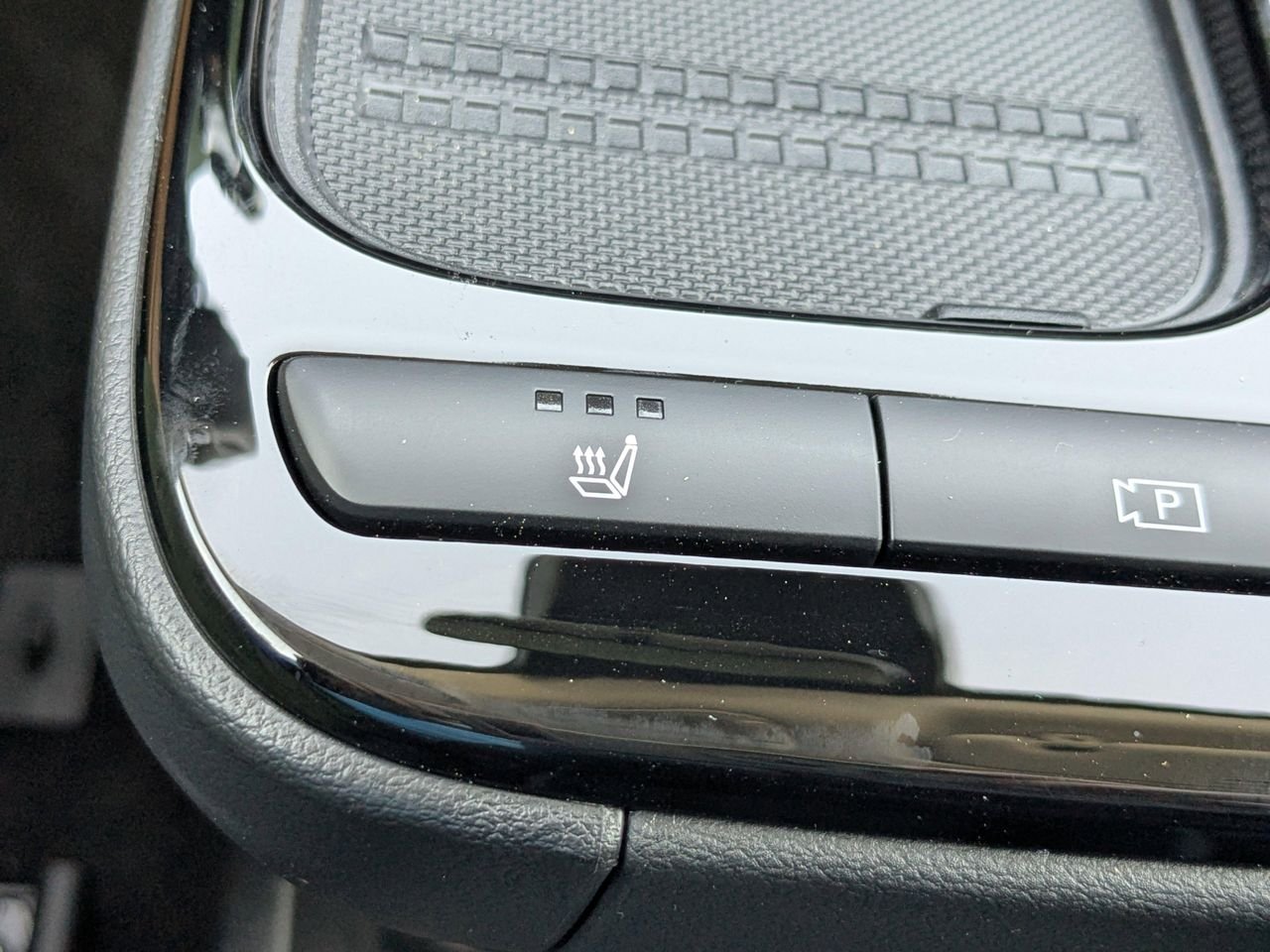 2025 Hyundai IONIQ 5 SE - Photo 27