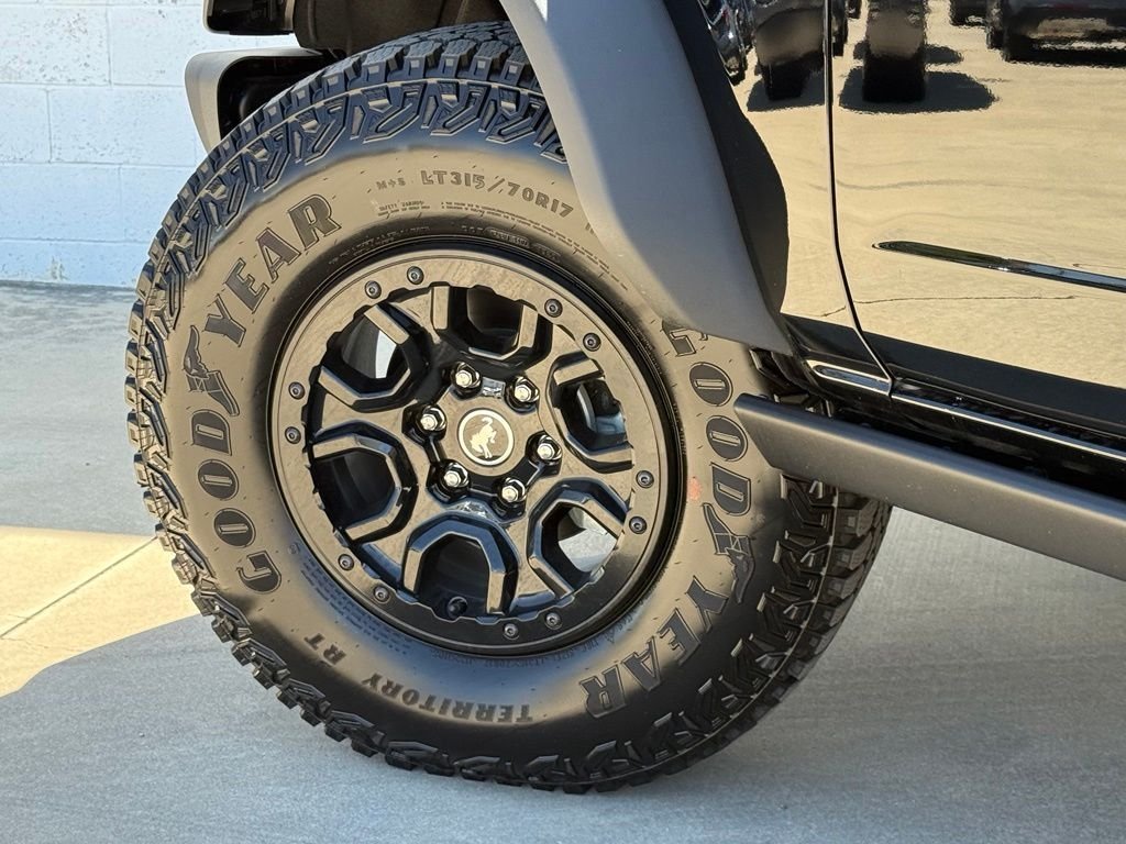 New 2026 Shadow Black Ford Badlands® image 16