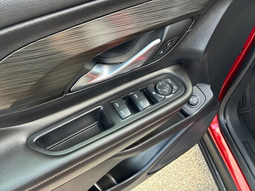 Used 2022 Red GMC SLE image 31
