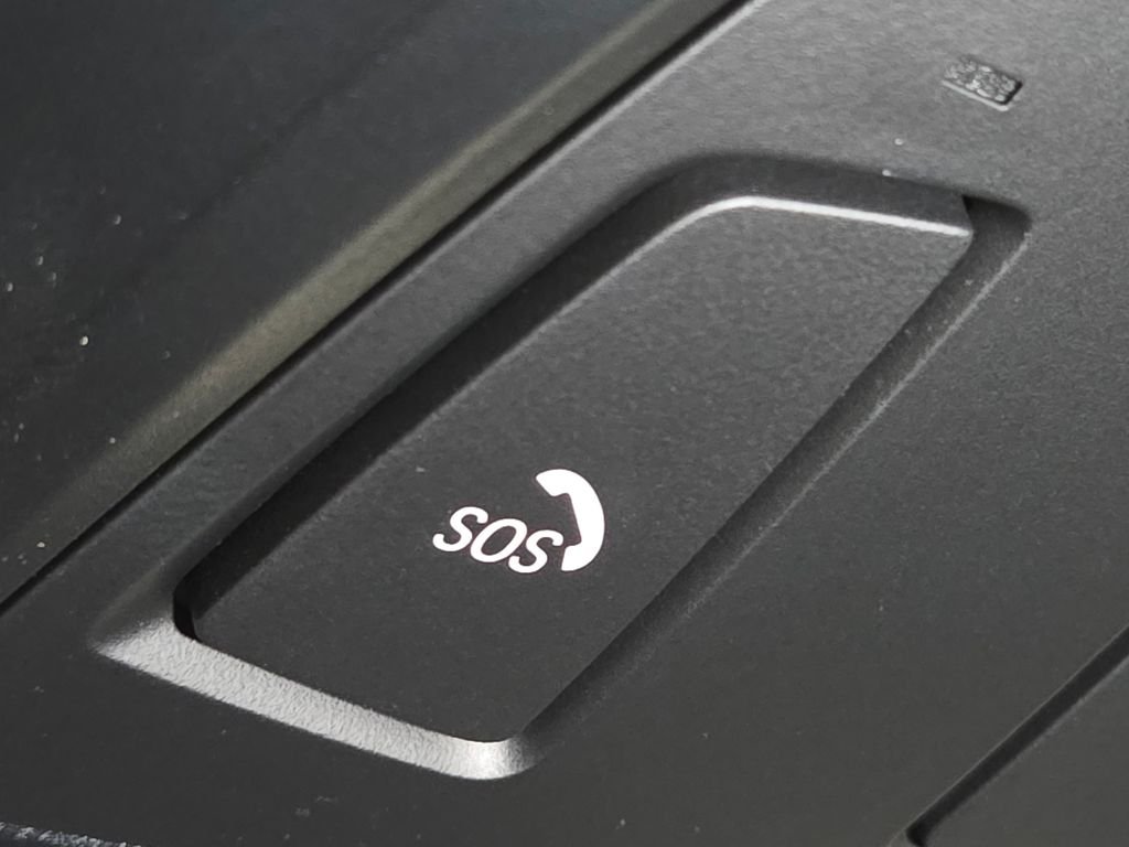 Used 2024  Toyota 3.0 Premium image 34