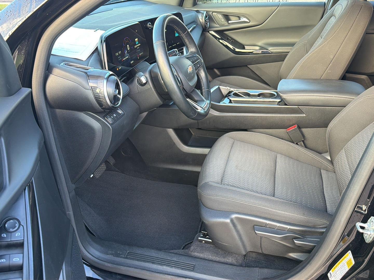 Used 2025 Mosaic Black Metallic Chevrolet FWD LT image 10