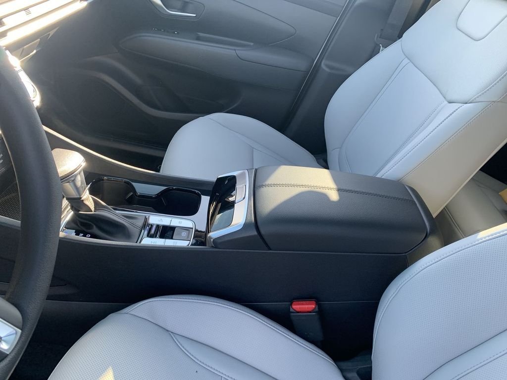 New 2026 White Hyundai SEL image 21