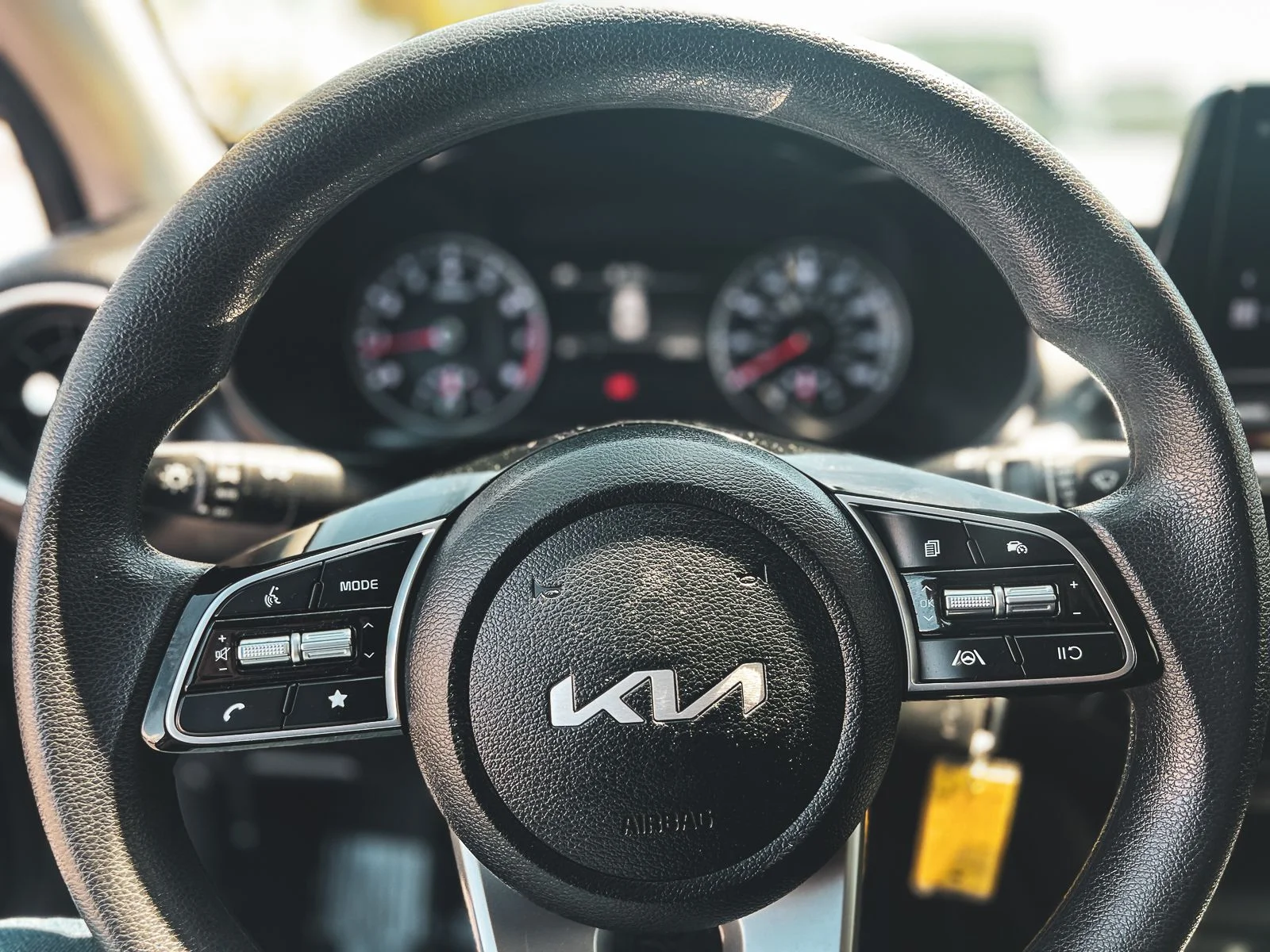 2024 Kia Forte LXS - Photo 19