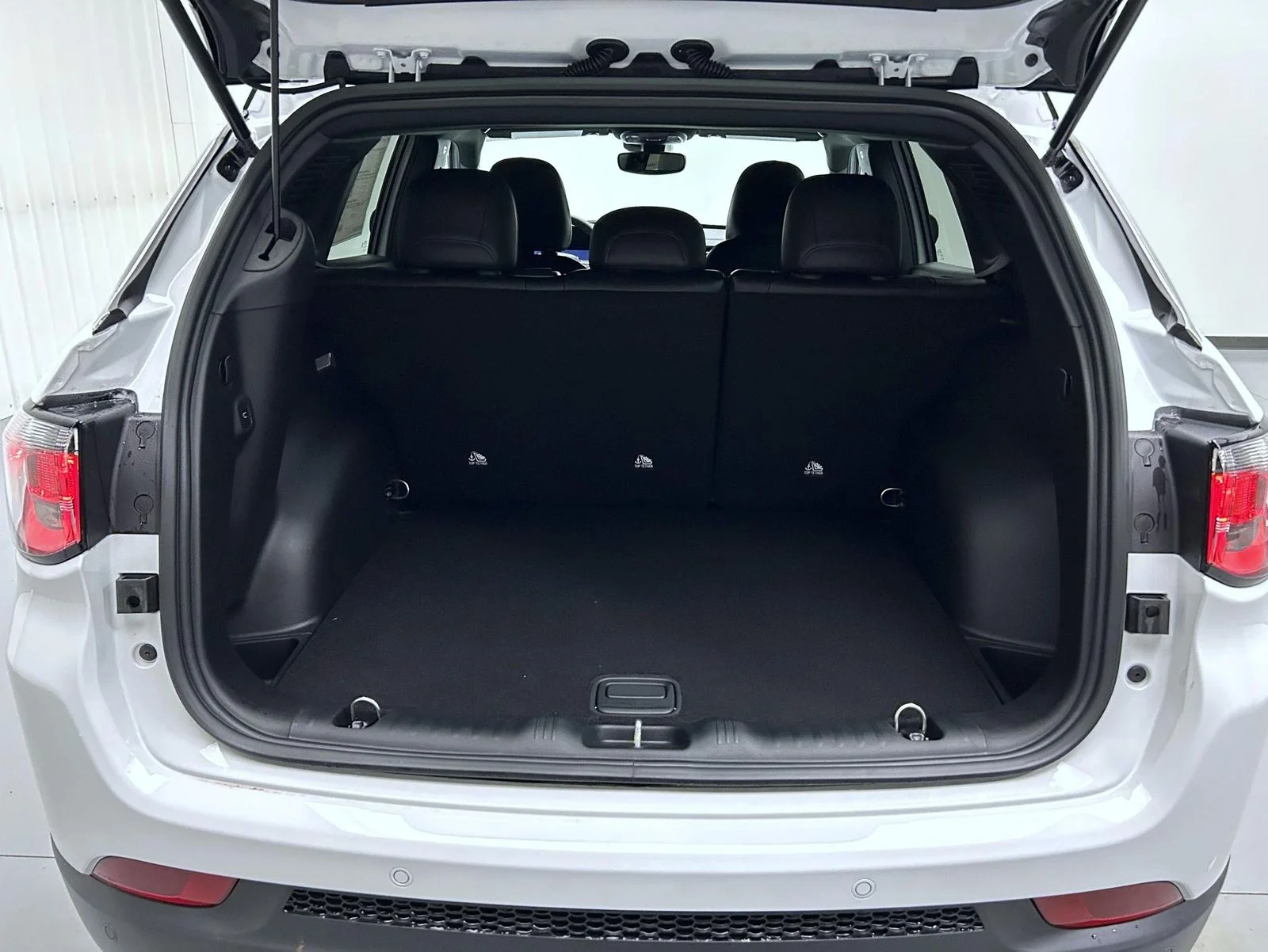New 2026 White Jeep Limited image 21