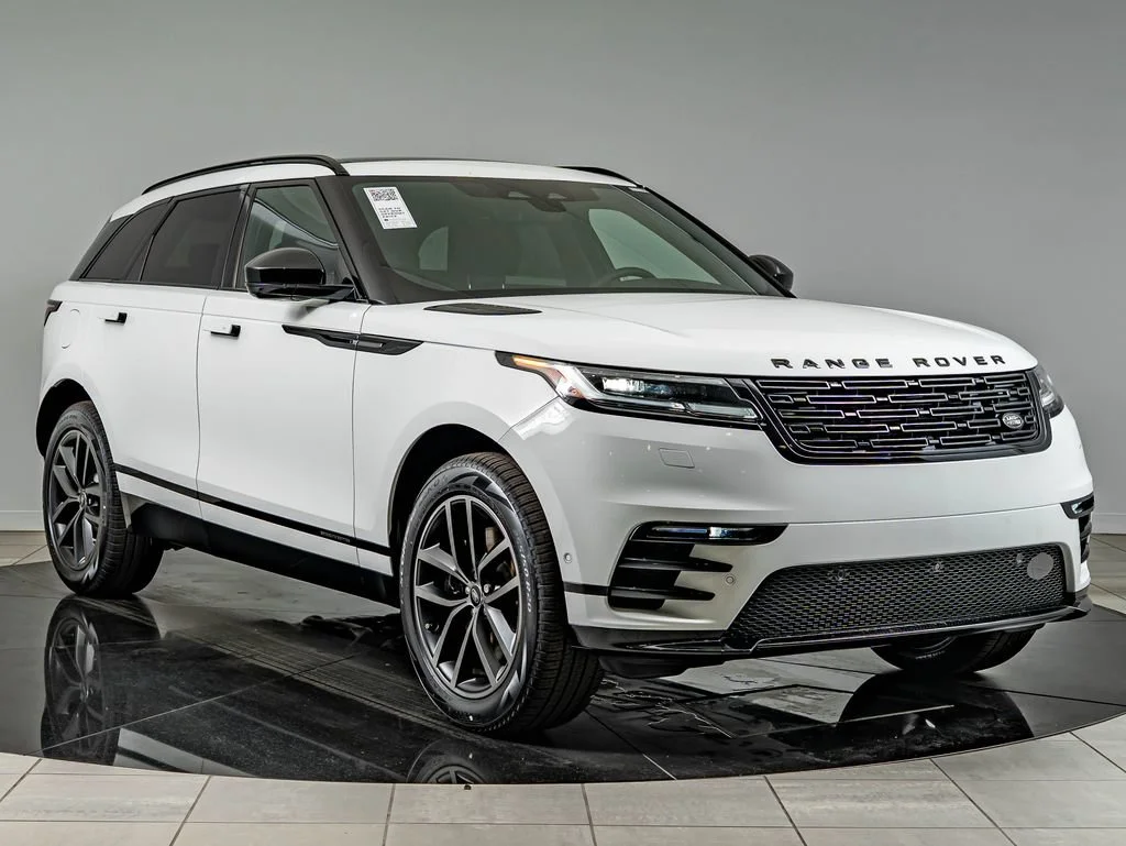 New 2026 Fuji White Land Rover Belgravia Edition image 3