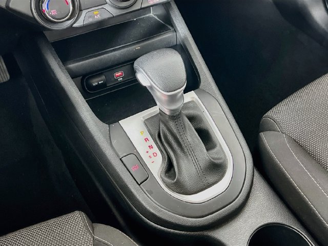 2023 Kia Forte LXS - Photo 20