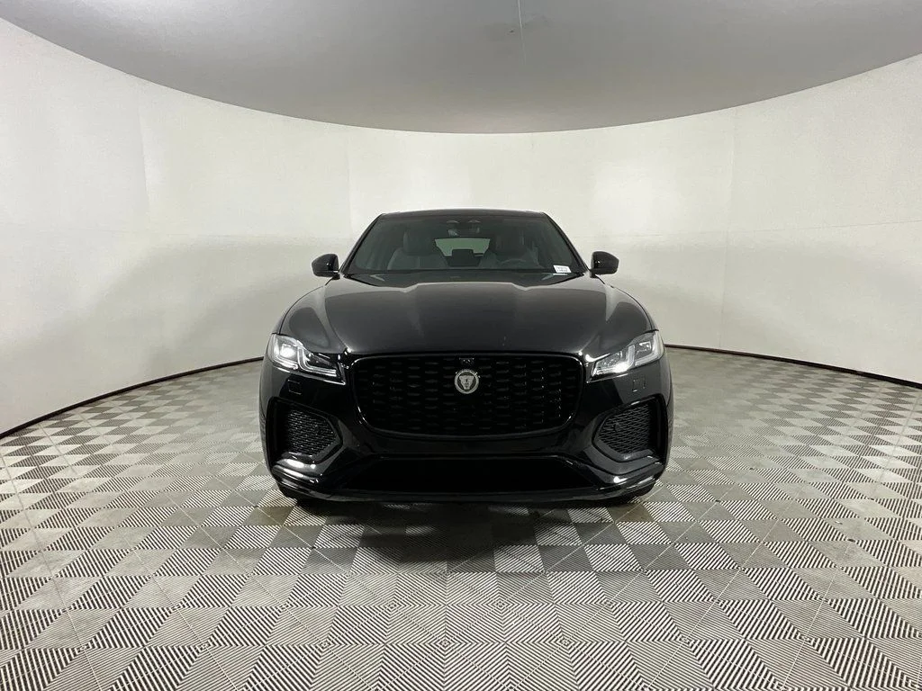 New 2026 Santorini Black Metallic Jaguar P400 R-Dynamic S image 8