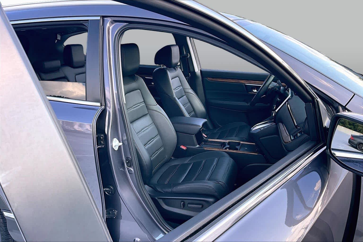 Used 2021 Modern Steel Metallic Honda Touring image 9