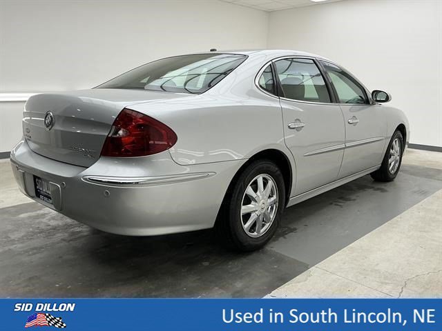 Used 2005 Sterling Silver Metallic Buick CXL image 4