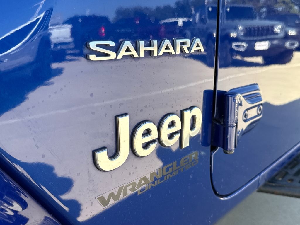 Used 2018 Blue Jeep Unlimited Sahara image 6