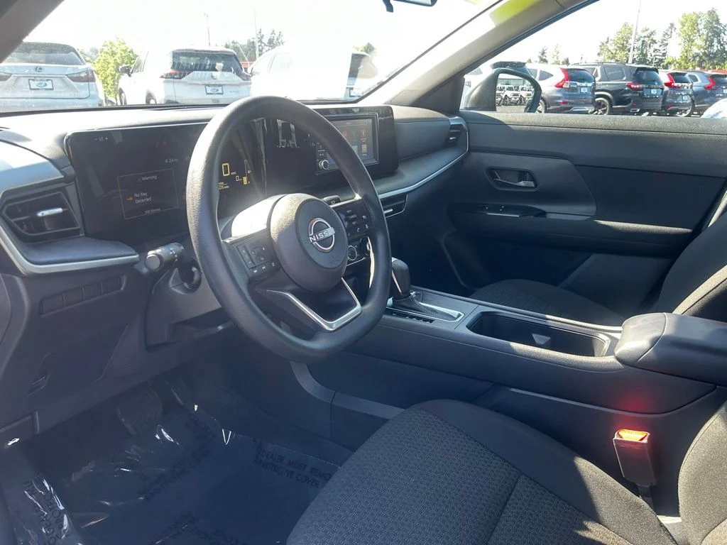 2025 Nissan Kicks S AWD - Photo 14