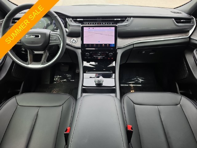Certified Used 2025 Silver Jeep Limited image 8