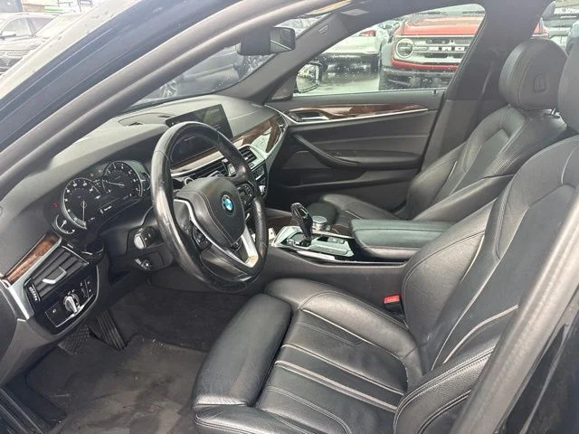 Used 2018 Black BMW 540i xDrive image 31