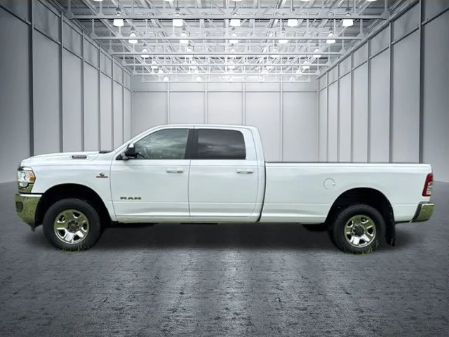 Used 2022 White Ram Big Horn image 5