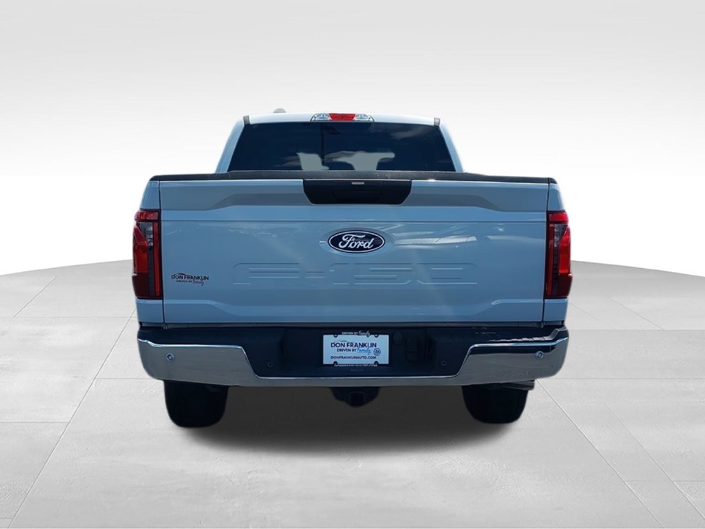 Used 2025 White Ford XLT image 7