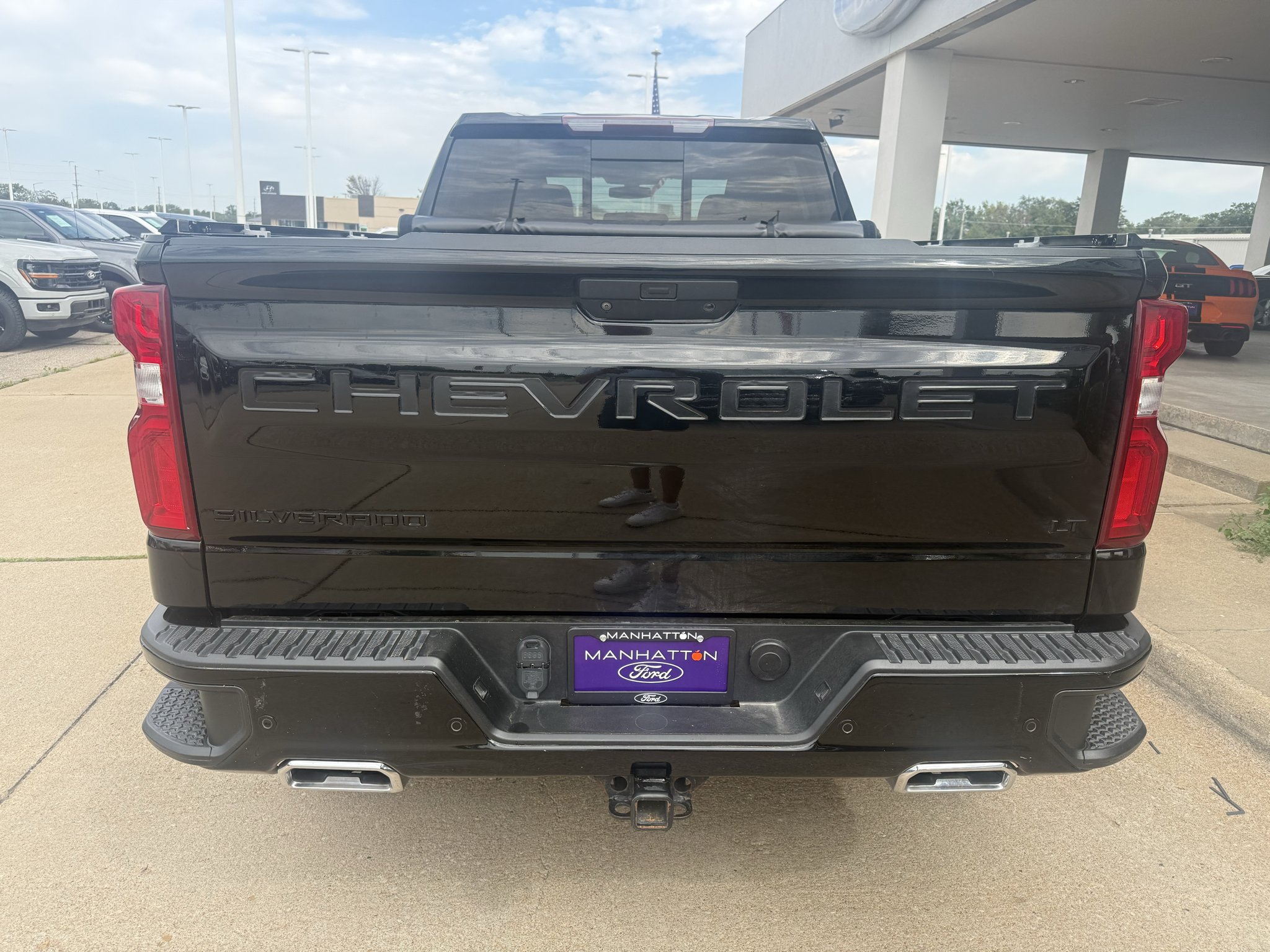 Used 2022  Chevrolet LT Trail Boss image 14