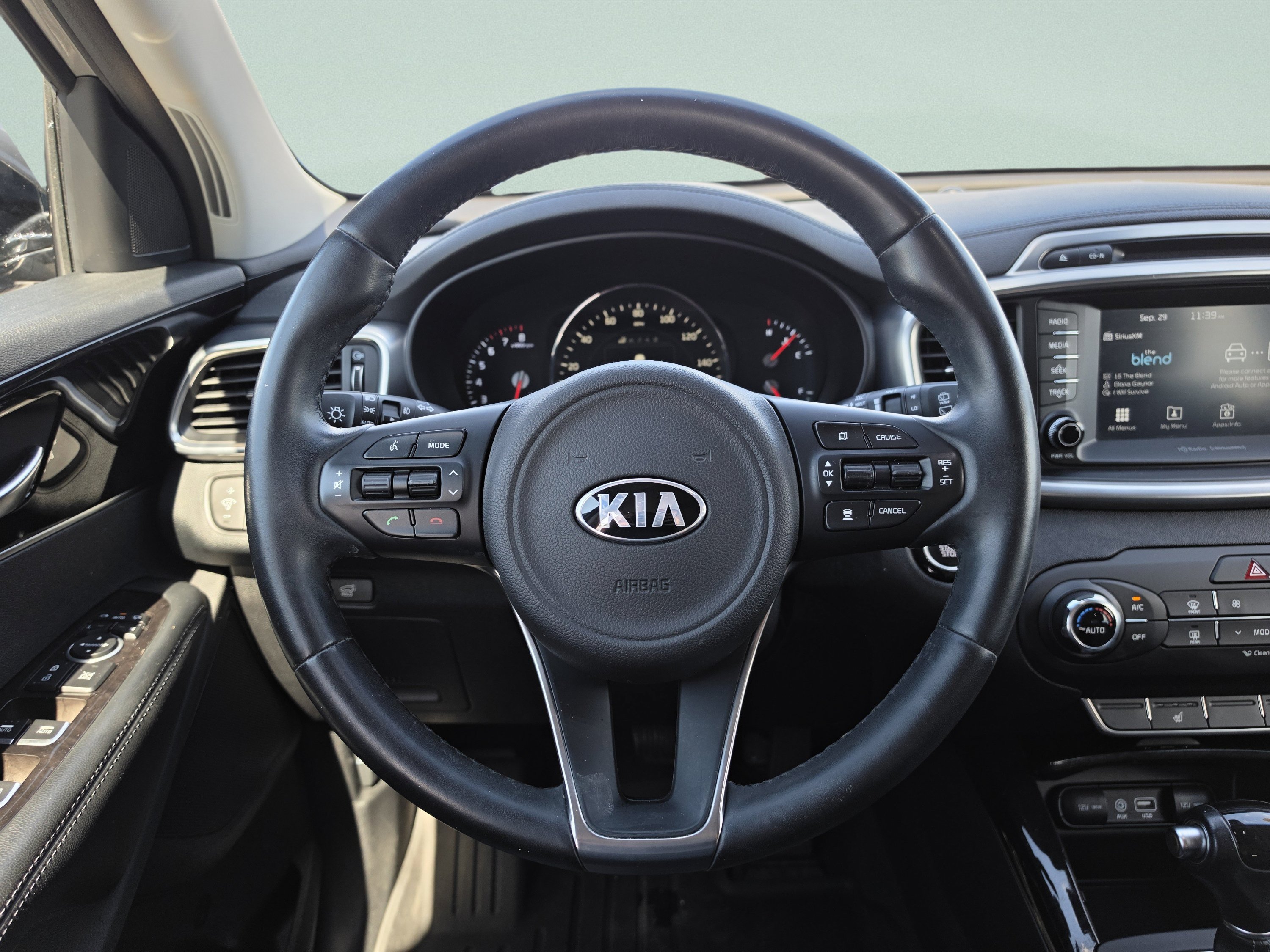 Used 2018 Titanium Silver Kia EX V6 image 20