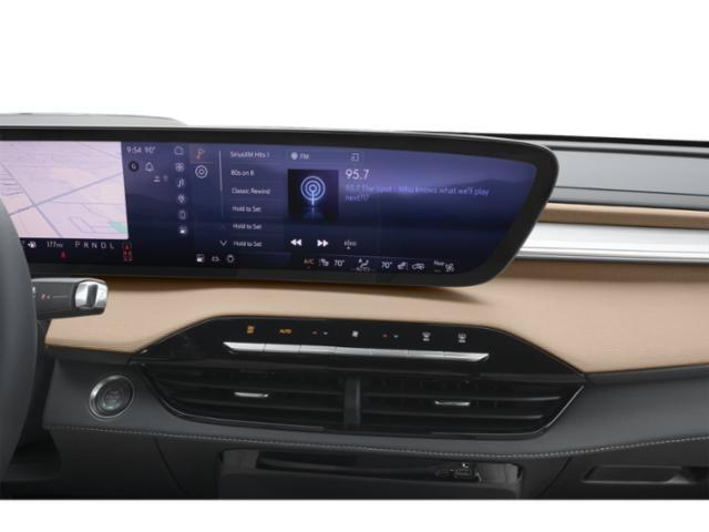 Used 2025 Summit White Buick Preferred image 12