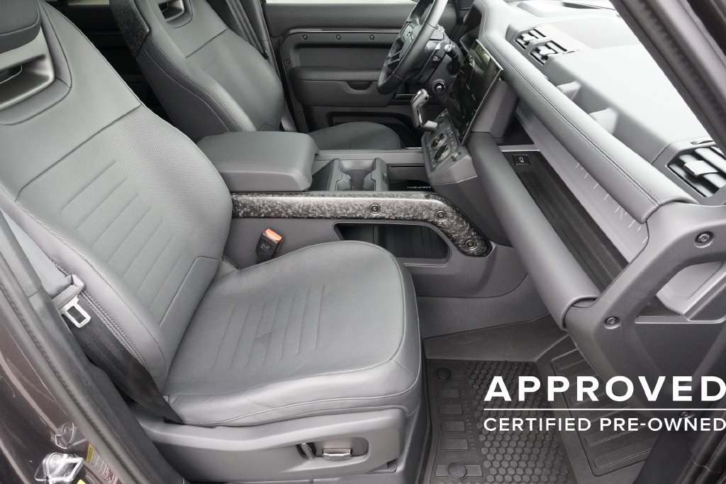 Certified Used 2026 Charente Grey Premium Metallic Land Rover OCTA image 23