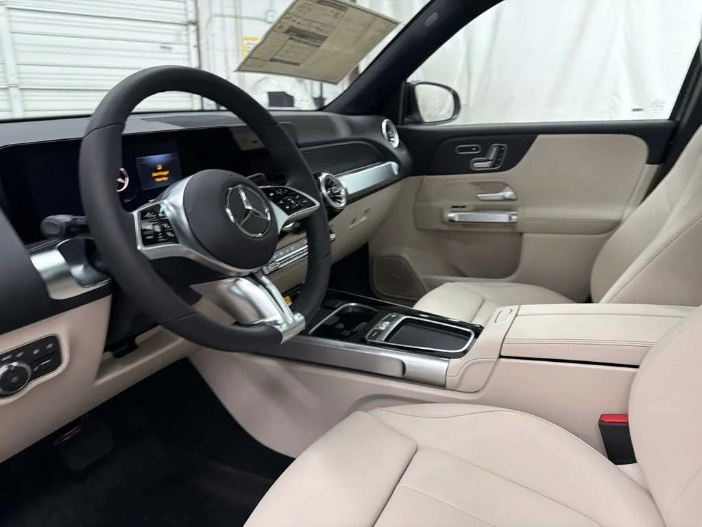 New 2026 Black Mercedes-Benz GLB 250 image 12