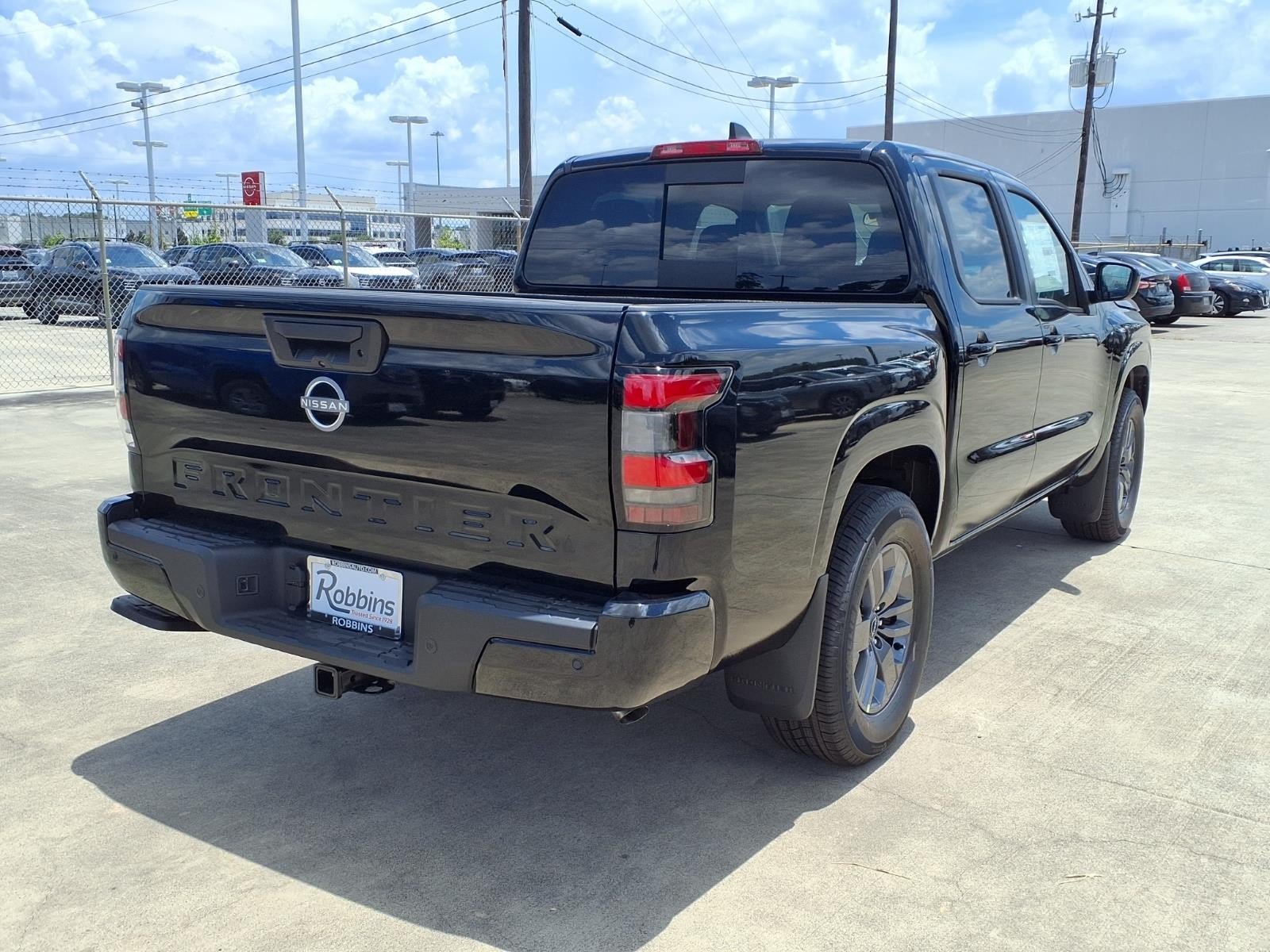 2026 Nissan Frontier Crew Cab SV - 4