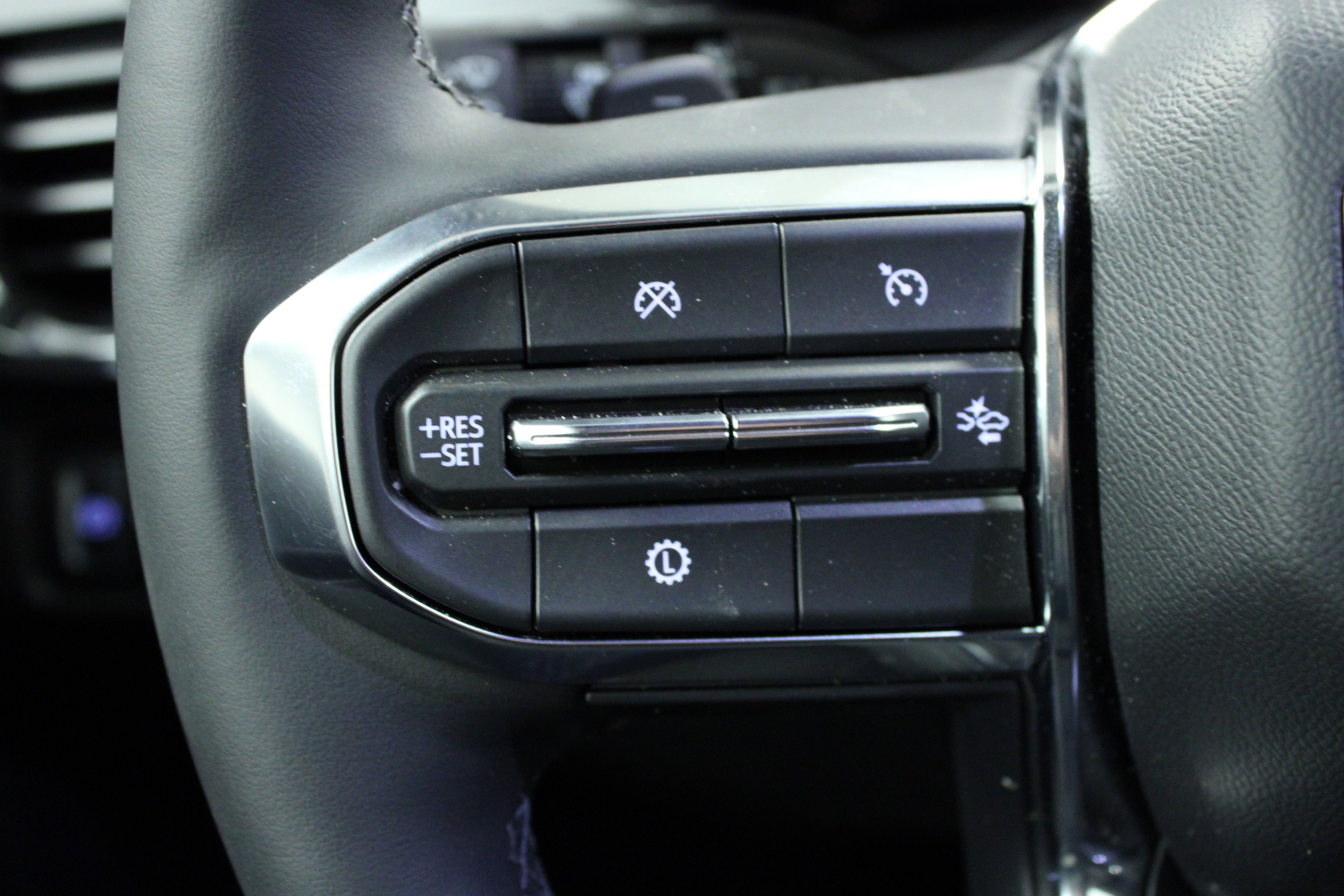 2025 GMC Acadia Elevation - Photo 21