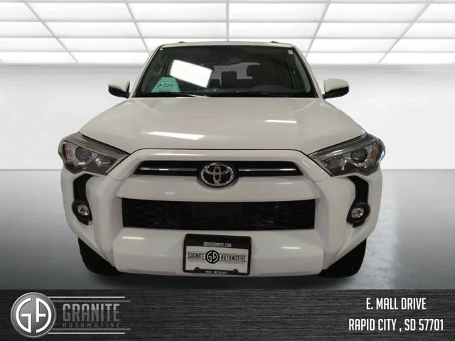 Used 2022 White Toyota SR5 image 9