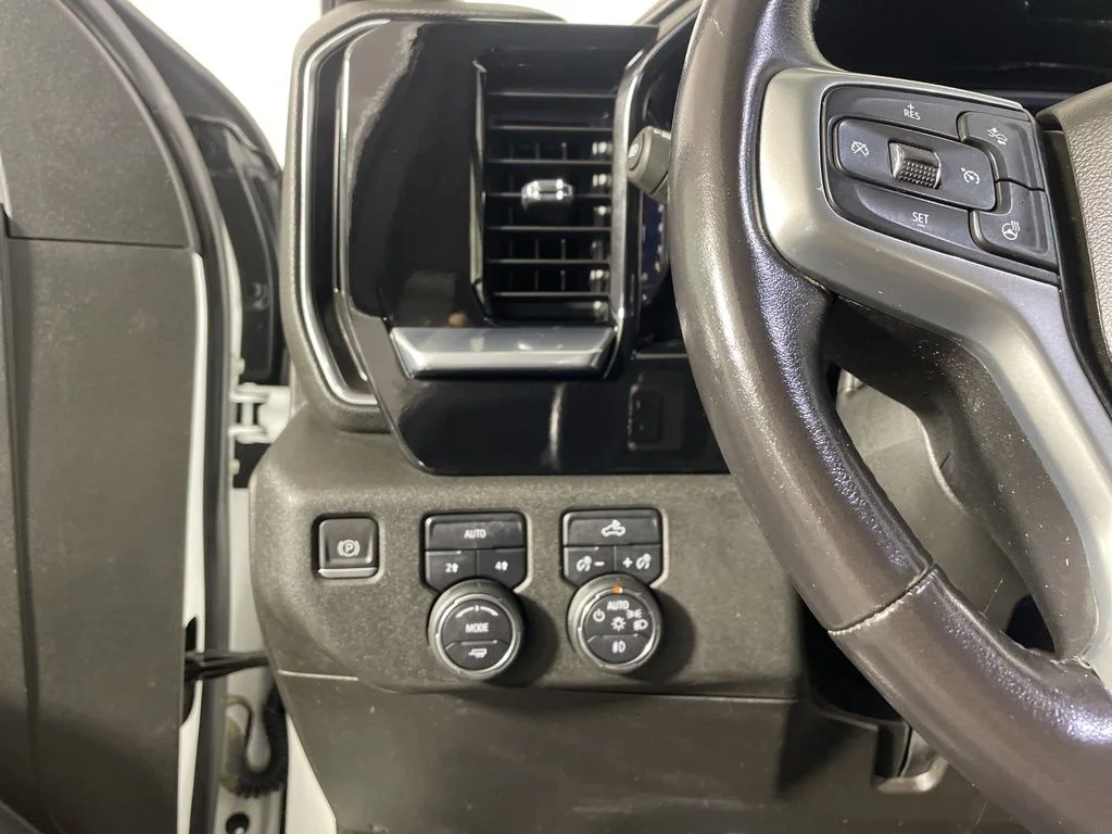Used 2022 White Chevrolet RST image 14