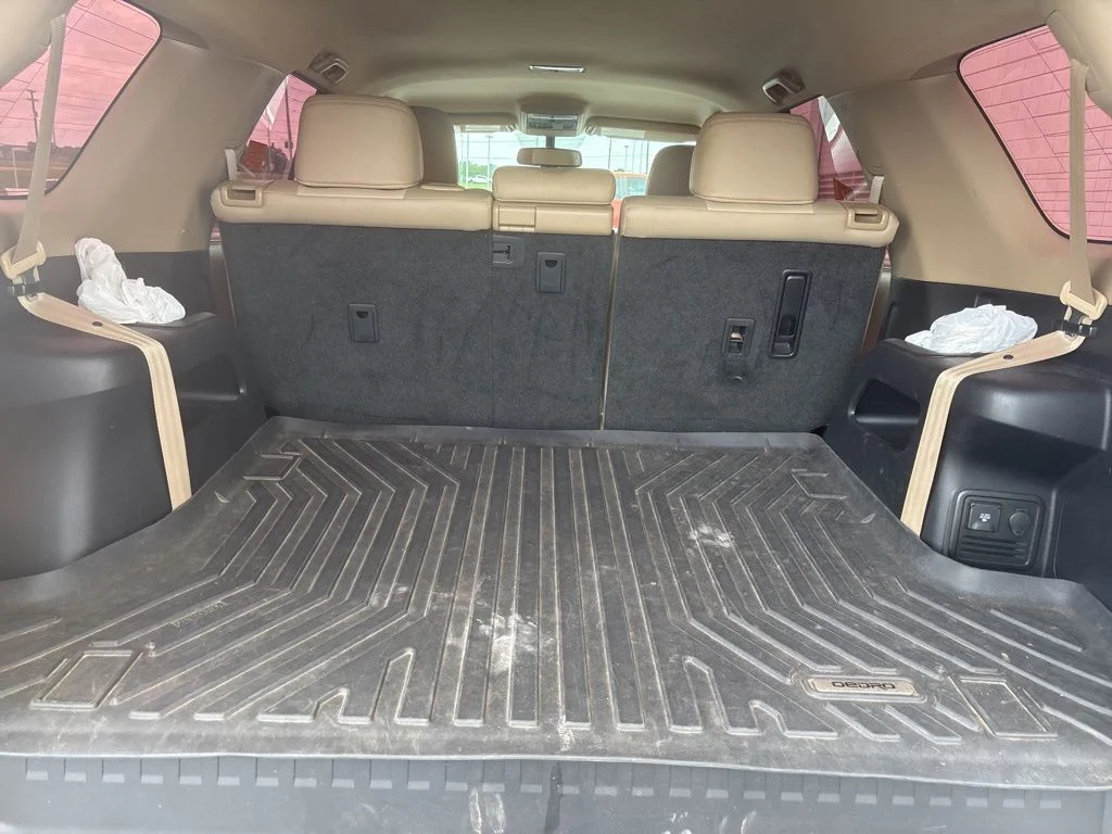 Used 2019 White Toyota SR5 Premium image 29