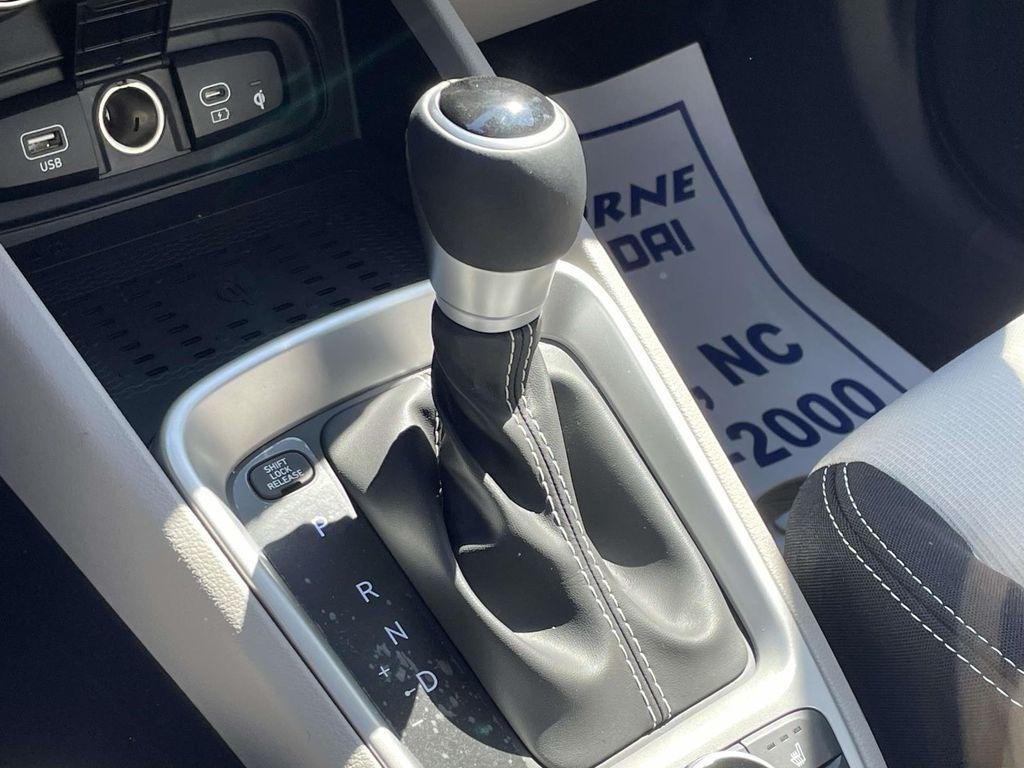 New 2026 Black Hyundai SEL image 30