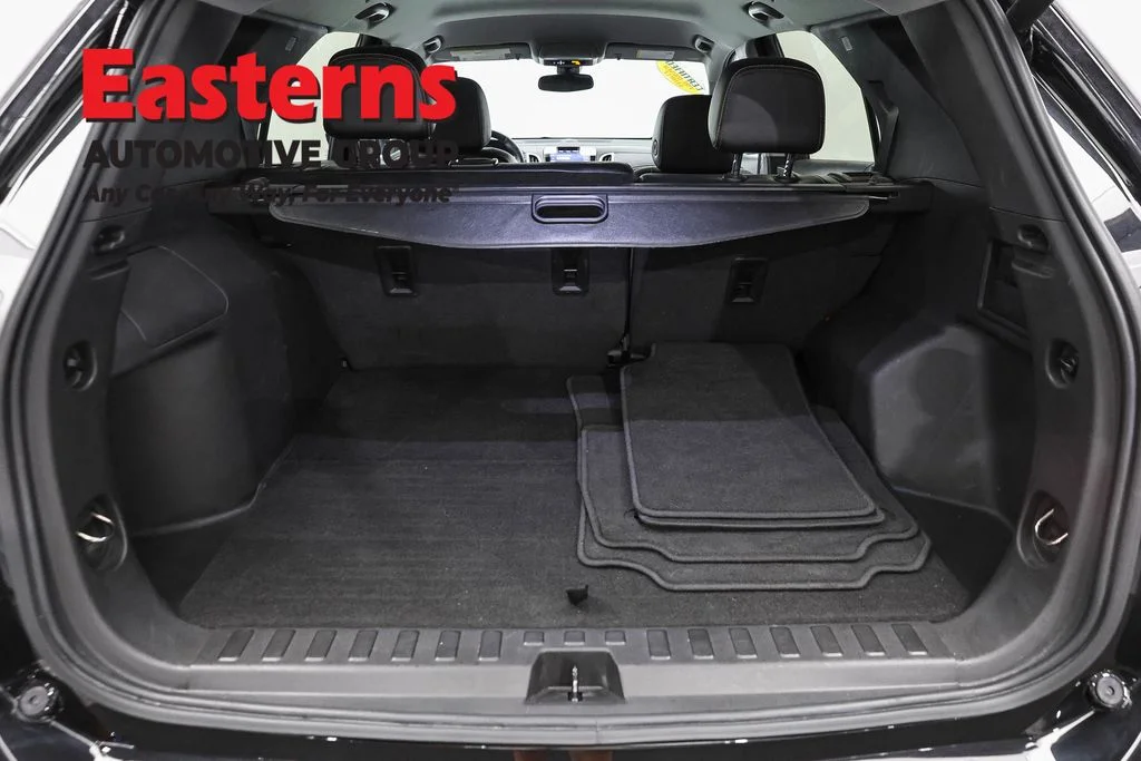 Used 2023 Black Chevrolet Premier image 9