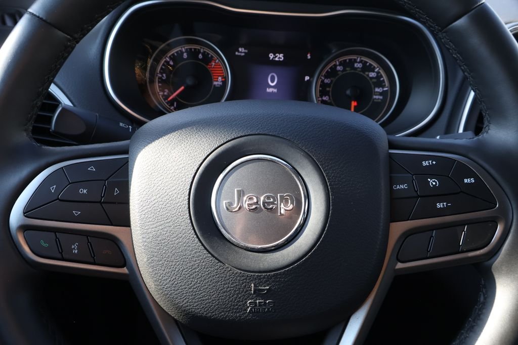 2021 Jeep Cherokee Latitude Lux - Photo 16