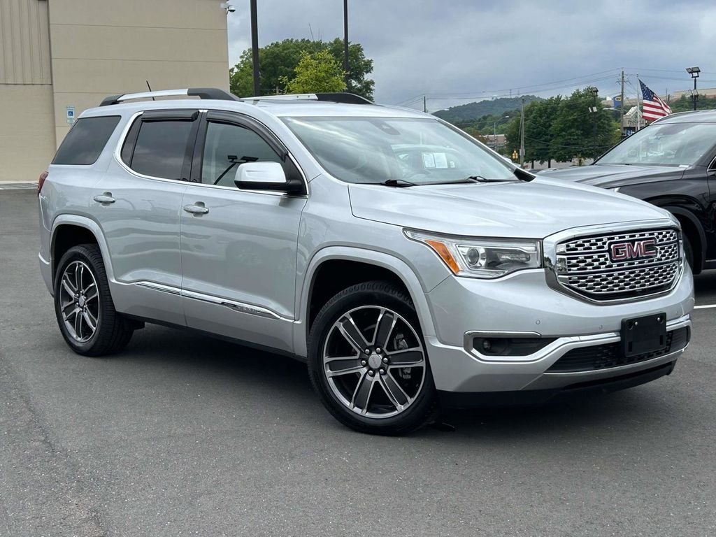2019 GMC Acadia Denali FWD's photo