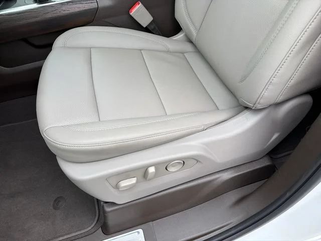 New 2026 Summit White GMC SLT image 20