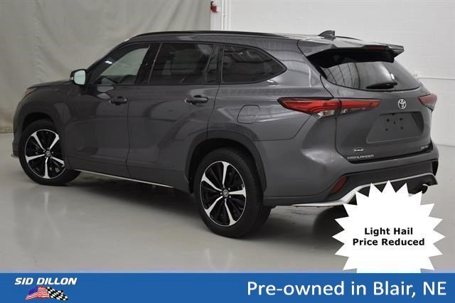 Used 2021 Magnetic Gray Metallic Toyota XSE image 15