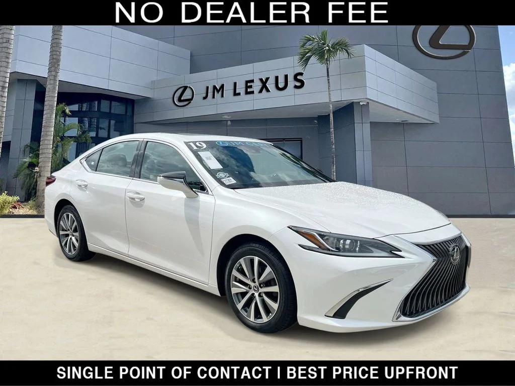 Used 2019 White Pearl Lexus 350 image 1