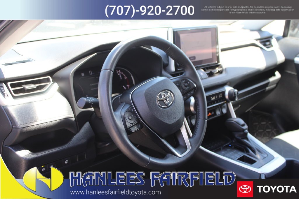 2024 Toyota RAV4 XLE - Photo 11