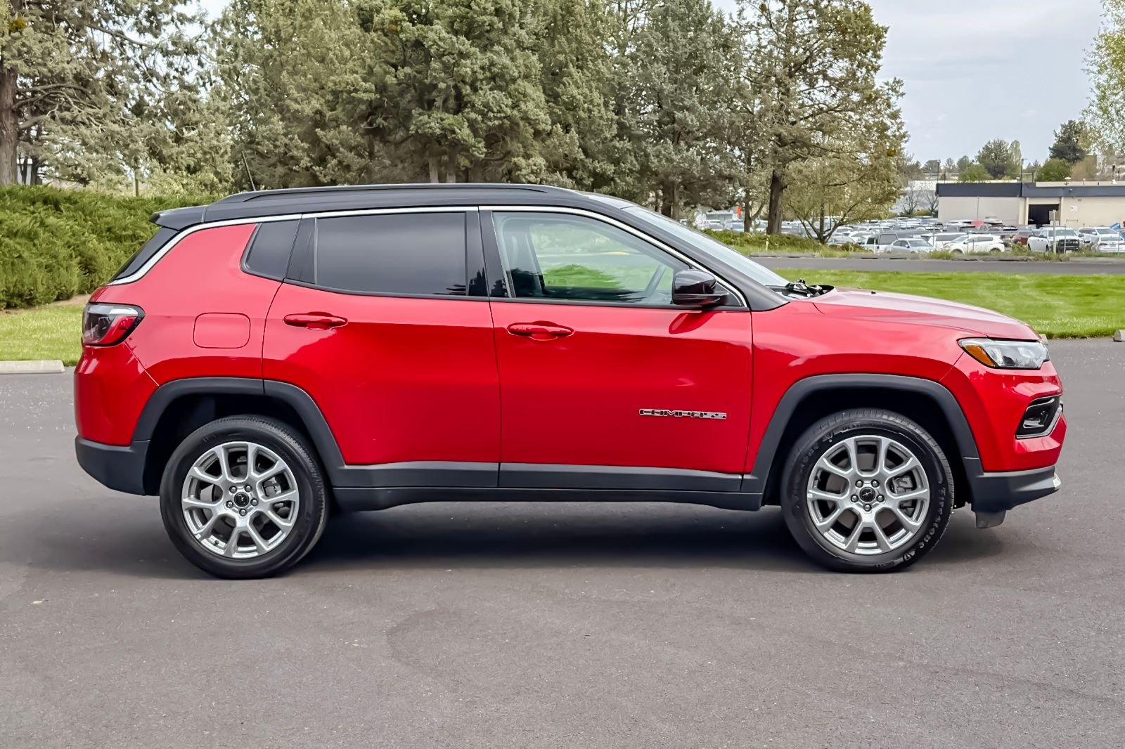 Used 2025 Red Jeep Limited image 3