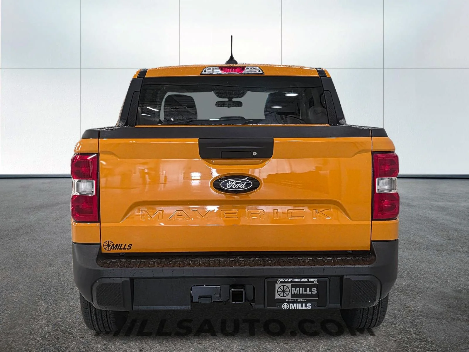 New 2026 Orange Fury Metallic Tri-Coat Ford XLT image 6